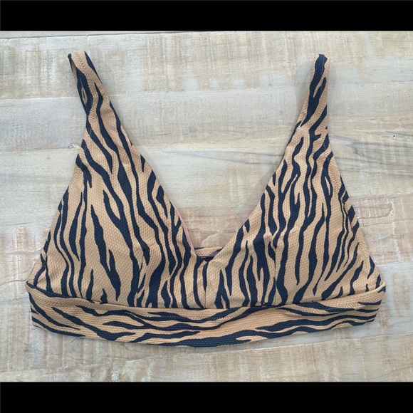 Aerie zebra print pull on triangle scoop bikini top animal print - Picture 3 of 11